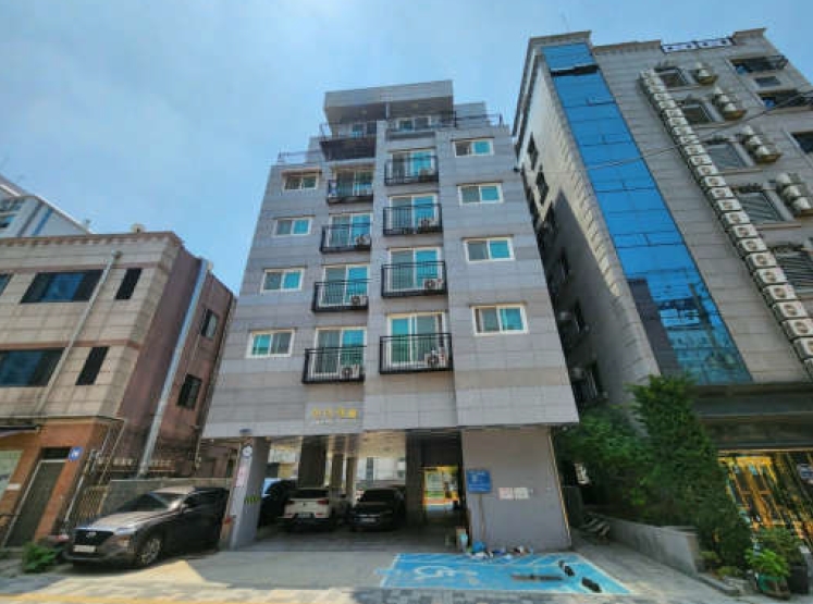 2025타경10473 경매 물건 대표 사진