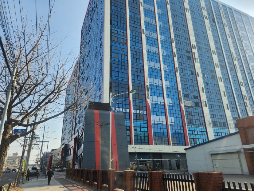 2025타경523 경매 물건 대표 사진